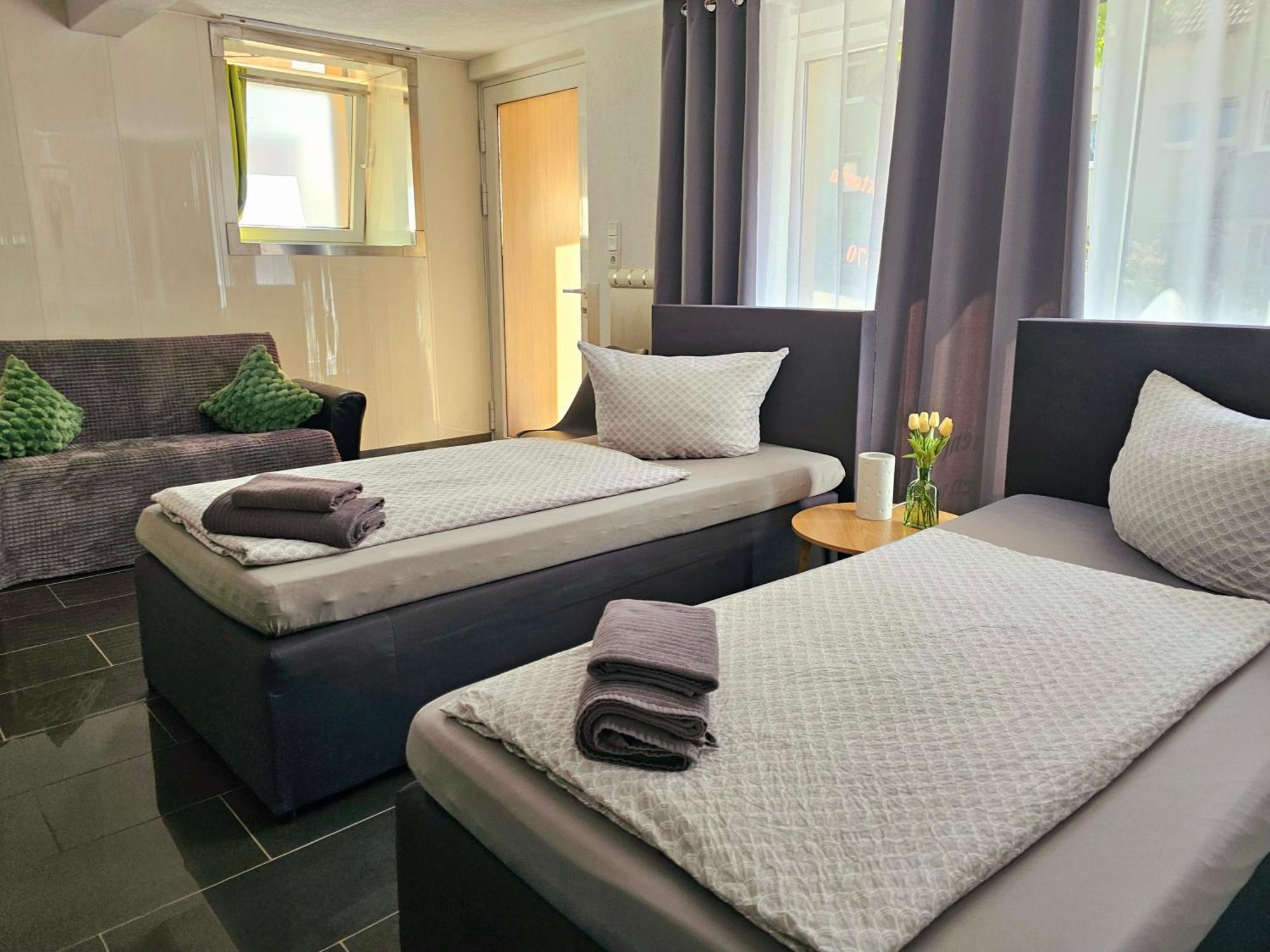 Gästeappartement Viktoria Sinsheim Exteriör bild