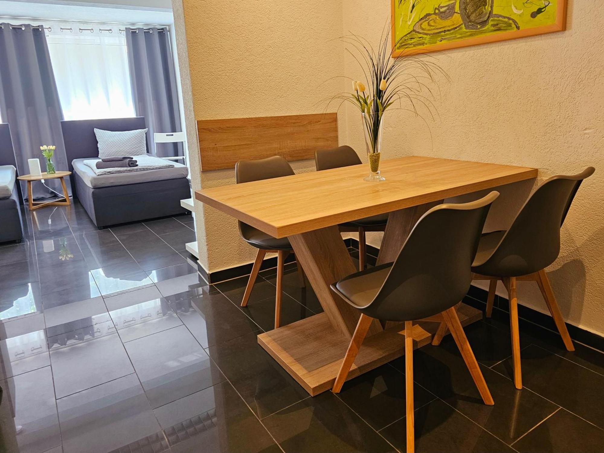 Gästeappartement Viktoria Sinsheim Exteriör bild